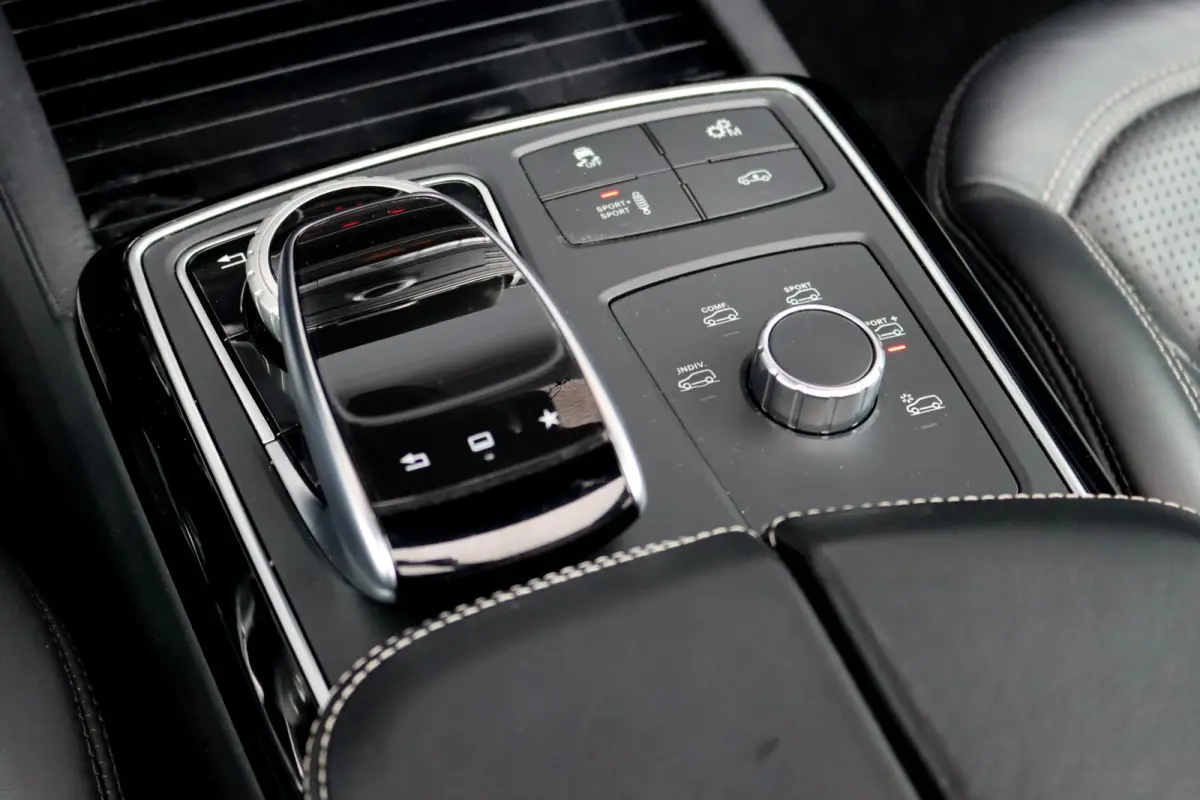 AMG 63 S 4MATIC | Luchtvering | Carbon | Panoramadak | Distronic+ | Nappa Leder | Harman&Kardon | Trekhaak | Surround Camera |