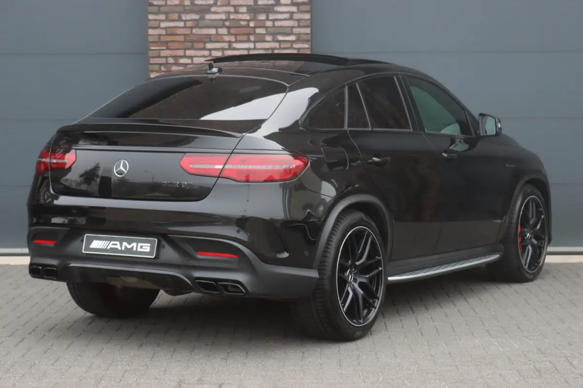 AMG 63 S 4MATIC | Luchtvering | Carbon | Panoramadak | Distronic+ | Nappa Leder | Harman&Kardon | Trekhaak | Surround Camera |