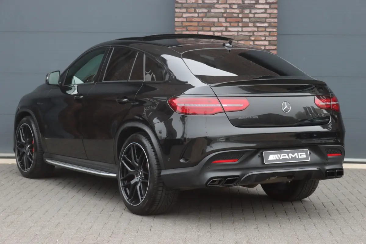 AMG 63 S 4MATIC | Luchtvering | Carbon | Panoramadak | Distronic+ | Nappa Leder | Harman&Kardon | Trekhaak | Surround Camera |