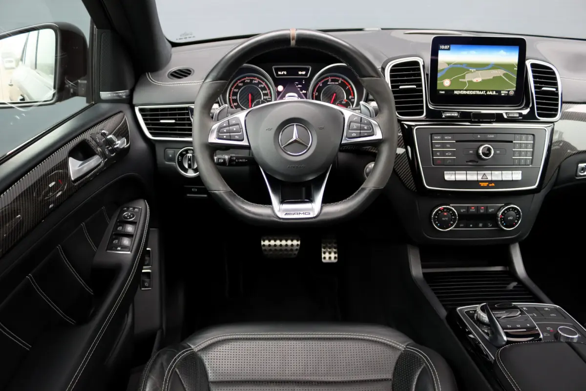 AMG 63 S 4MATIC | Luchtvering | Carbon | Panoramadak | Distronic+ | Nappa Leder | Harman&Kardon | Trekhaak | Surround Camera |