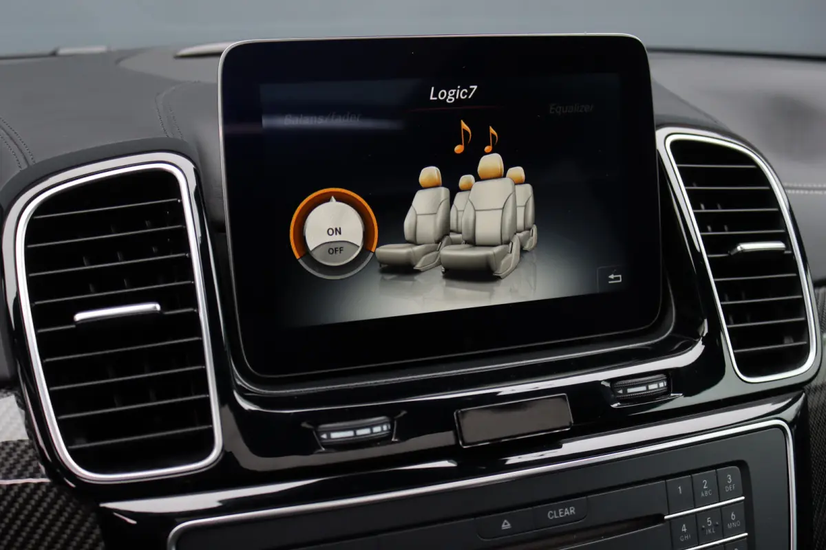 AMG 63 S 4MATIC | Luchtvering | Carbon | Panoramadak | Distronic+ | Nappa Leder | Harman&Kardon | Trekhaak | Surround Camera |