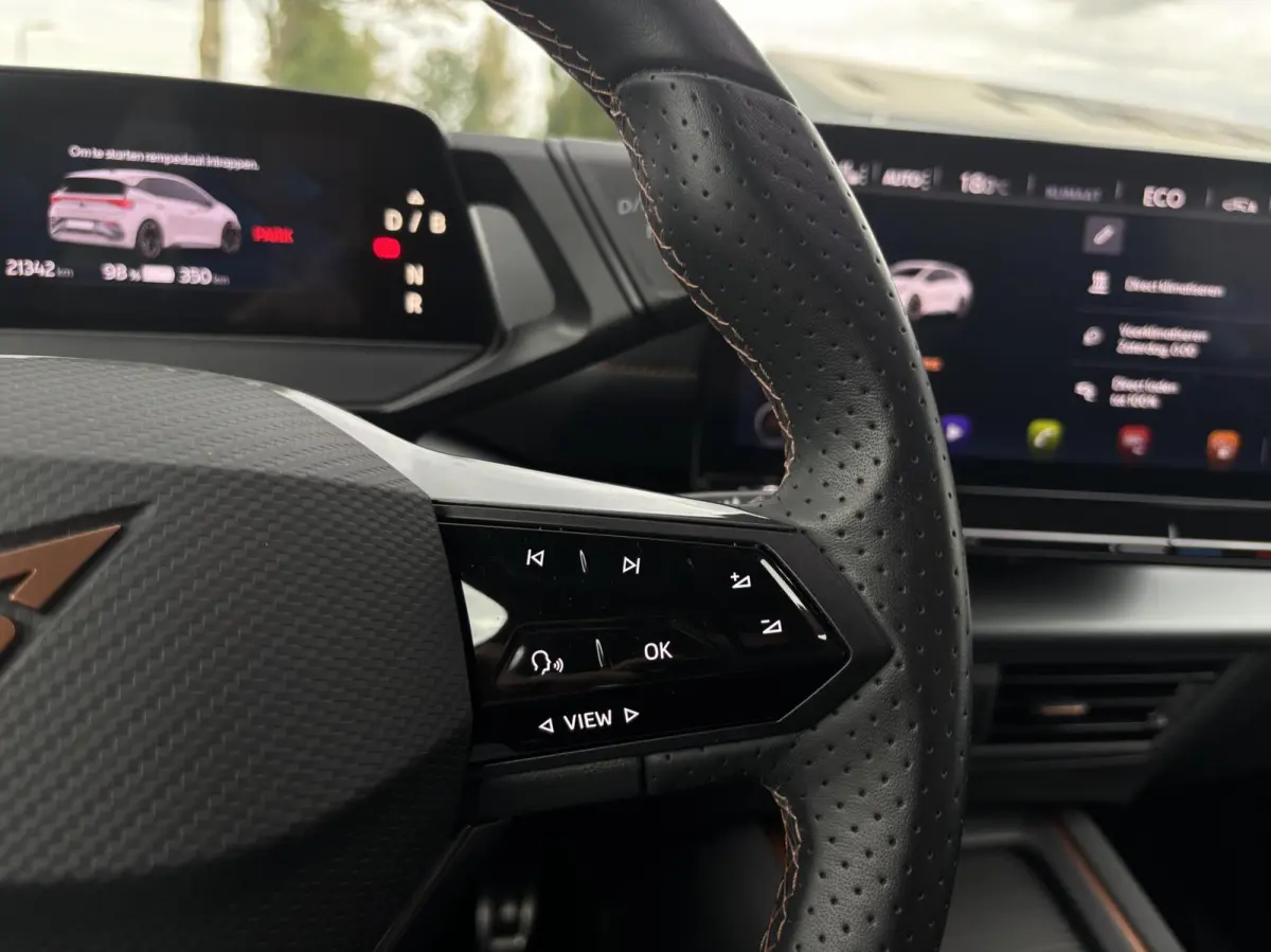 Business 62 kWh SOH 96,4 % stoelverwarming
