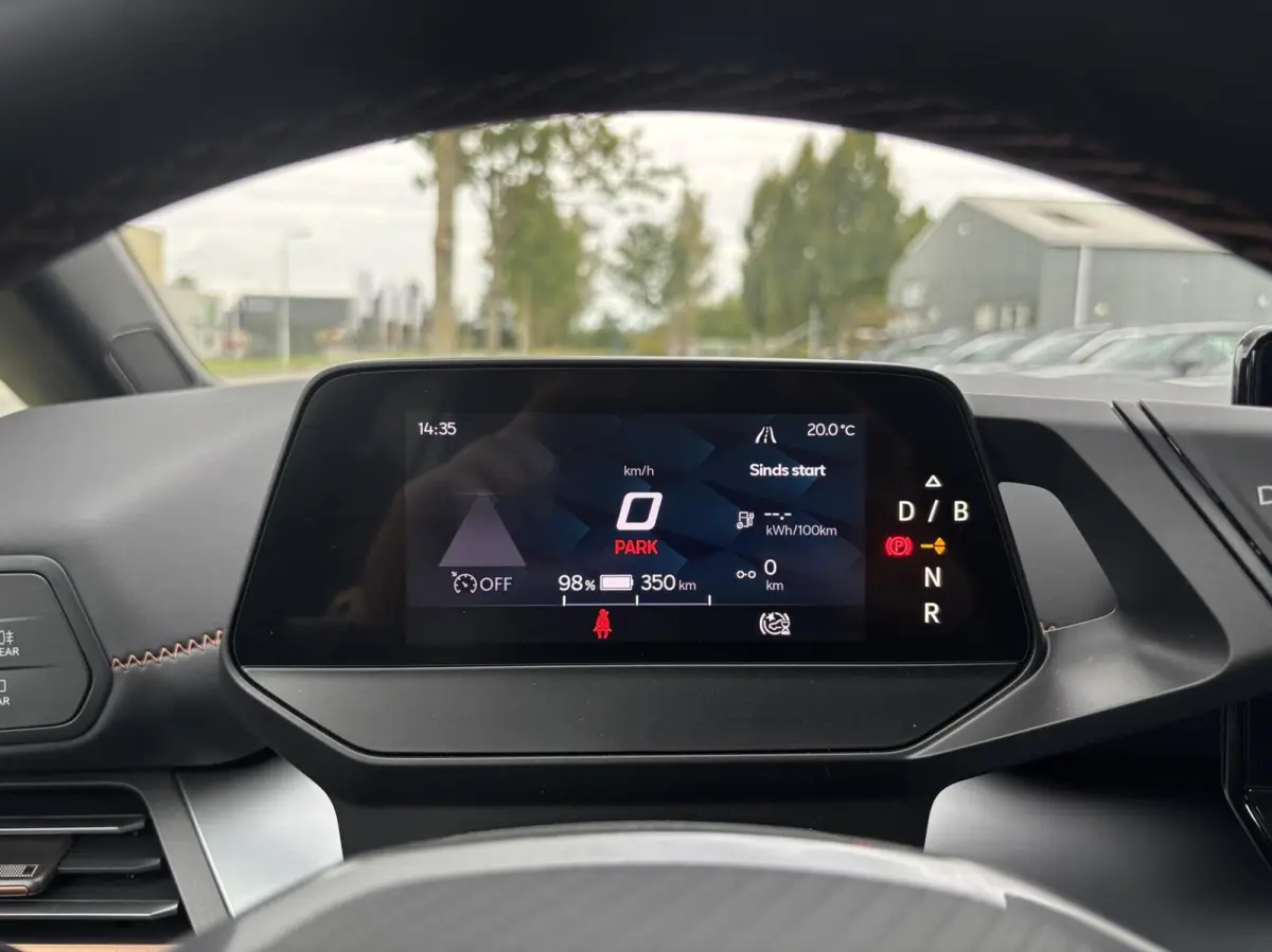 Business 62 kWh SOH 96,4 % stoelverwarming