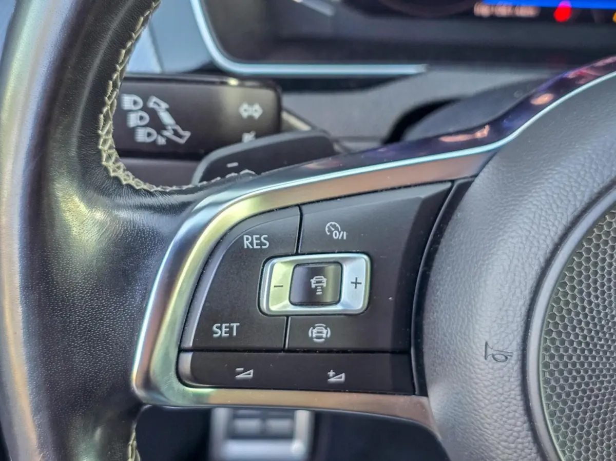 2.0 TSI R-LINE|ACC|CARPLAY|CAMERA|VIRTUAL