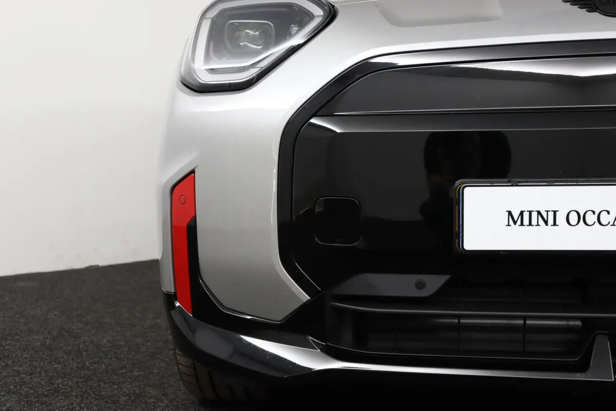 E JCW | SOH 100% | JCW Uitvoering | Pakket M | Stuurwielrandverwarming | Panoramadak | Head-Up Display | Harman Kardon