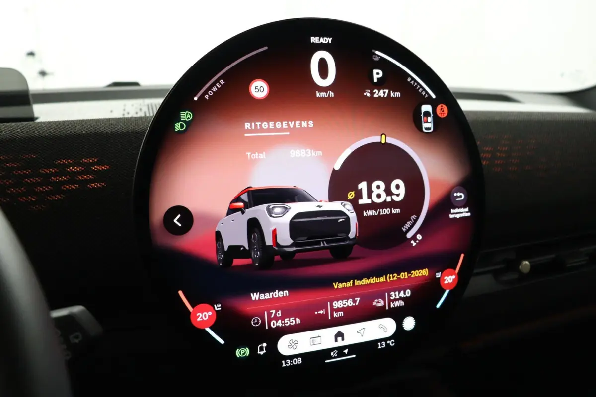 E JCW | SOH 100% | JCW Uitvoering | Pakket M | Stuurwielrandverwarming | Panoramadak | Head-Up Display | Harman Kardon