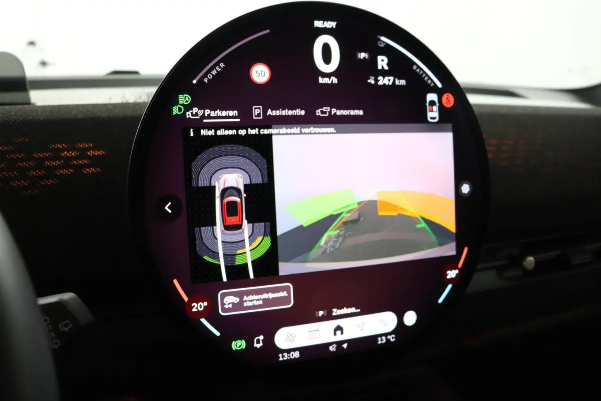 E JCW | SOH 100% | JCW Uitvoering | Pakket M | Stuurwielrandverwarming | Panoramadak | Head-Up Display | Harman Kardon