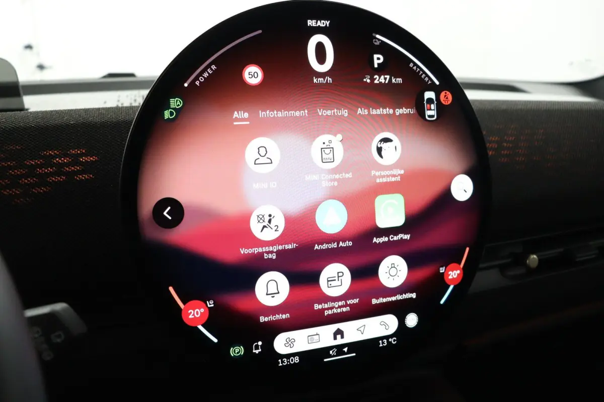E JCW | SOH 100% | JCW Uitvoering | Pakket M | Stuurwielrandverwarming | Panoramadak | Head-Up Display | Harman Kardon