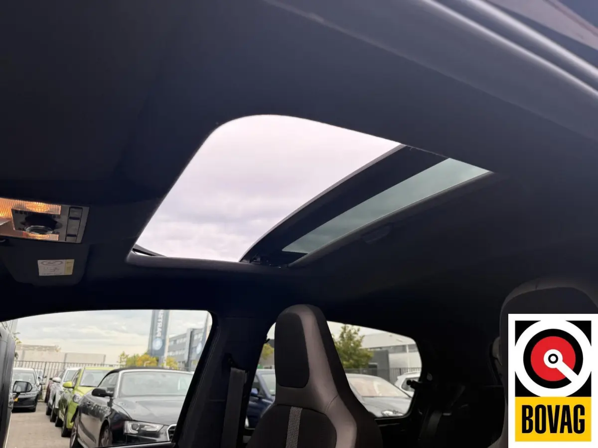 Up! 1.0 TSI BMT high up! AIRCO PANO DAK, Clima, Cru