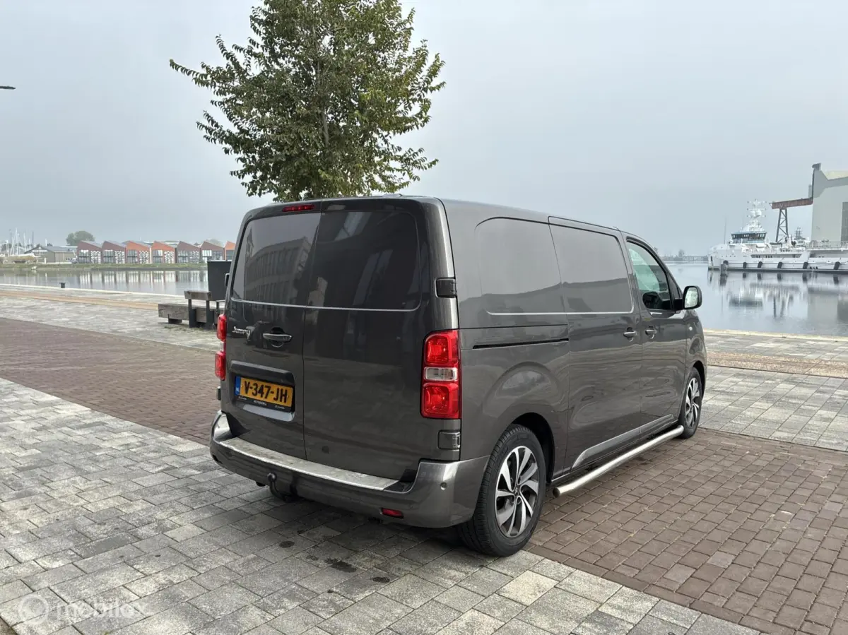 bestel 2.0 BlueHDI 180 Business M S&S