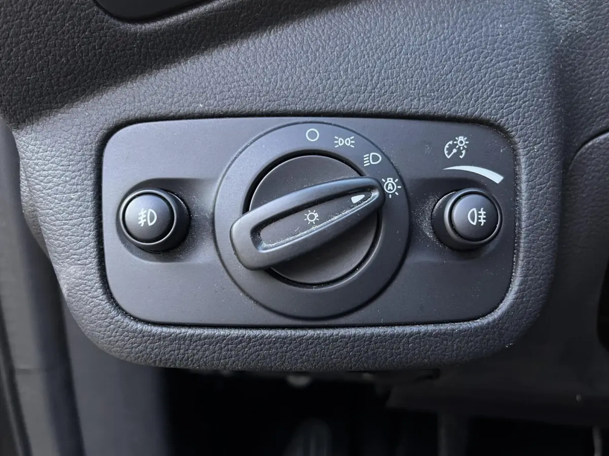 1.5 EcoBoost ST Line 120PK DISTRIBUTIERIEM IS VERVANGEN!!! Afn. Trekhaak Camera Cruise Navi Carplay Stoel/Voorruit Verwarming Elek. Achterklep 1800kg Trekgewicht *Dealer Onderhouden*