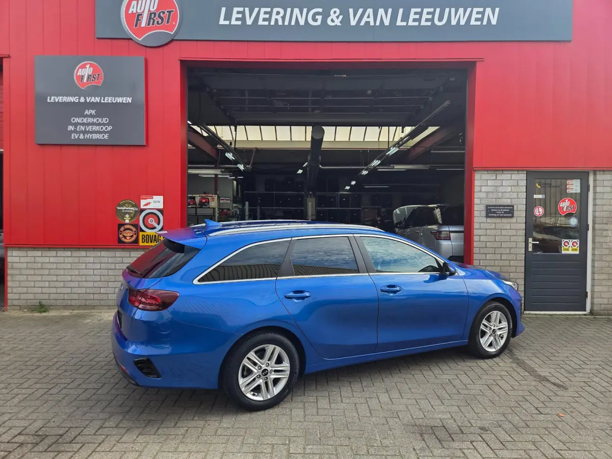 1.0 T-GDi DynamicPlusLine Parkeersensoren a./ Navigatie/ Camera/ Trekhaak/ Stoelverwarming/ Rijklaarprijs!