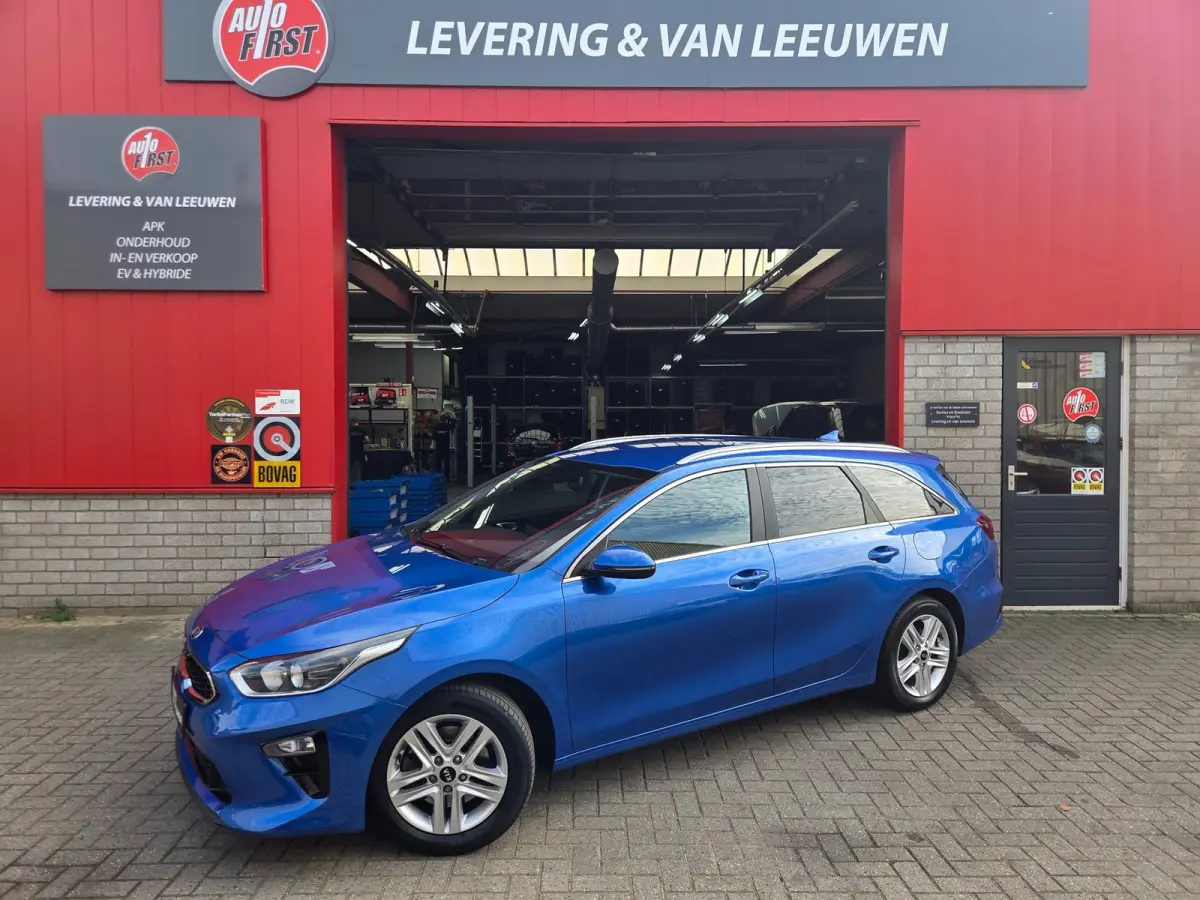 1.0 T-GDi DynamicPlusLine Parkeersensoren a./ Navigatie/ Camera/ Trekhaak/ Stoelverwarming/ Rijklaarprijs!