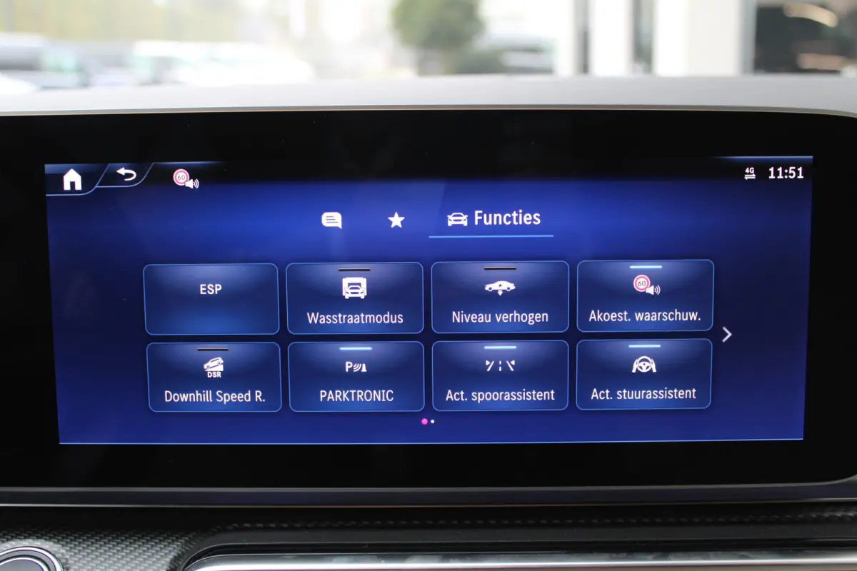 300d / AMG / DC / Exclusive / 4-Matic / Luchtv / Elec Stoel / Burmester / Vol Opties / NIEUWSTAAT