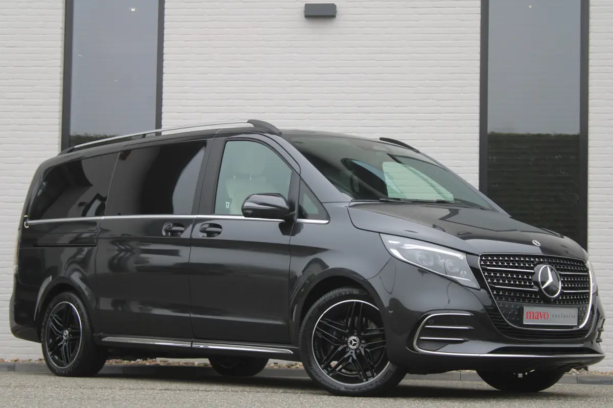 300d / AMG / DC / Exclusive / 4-Matic / Luchtv / Elec Stoel / Burmester / Vol Opties / NIEUWSTAAT