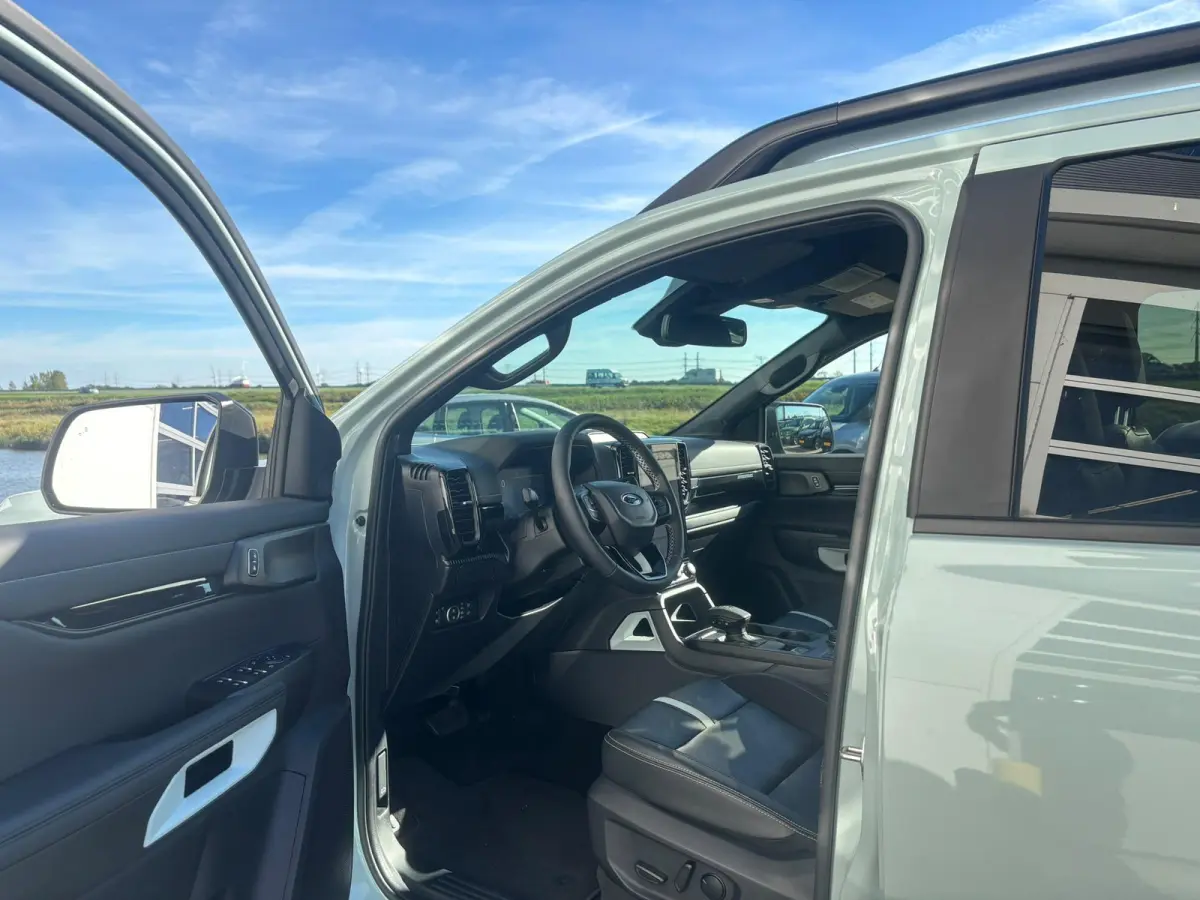 Stormtrak 2.3 PHEV | 278 PK! | 3500 KG Trekvermogen | Adaptief Cruisecontrol | Verwarmde Stuur/Stoelen | 4x4 Aangedreven