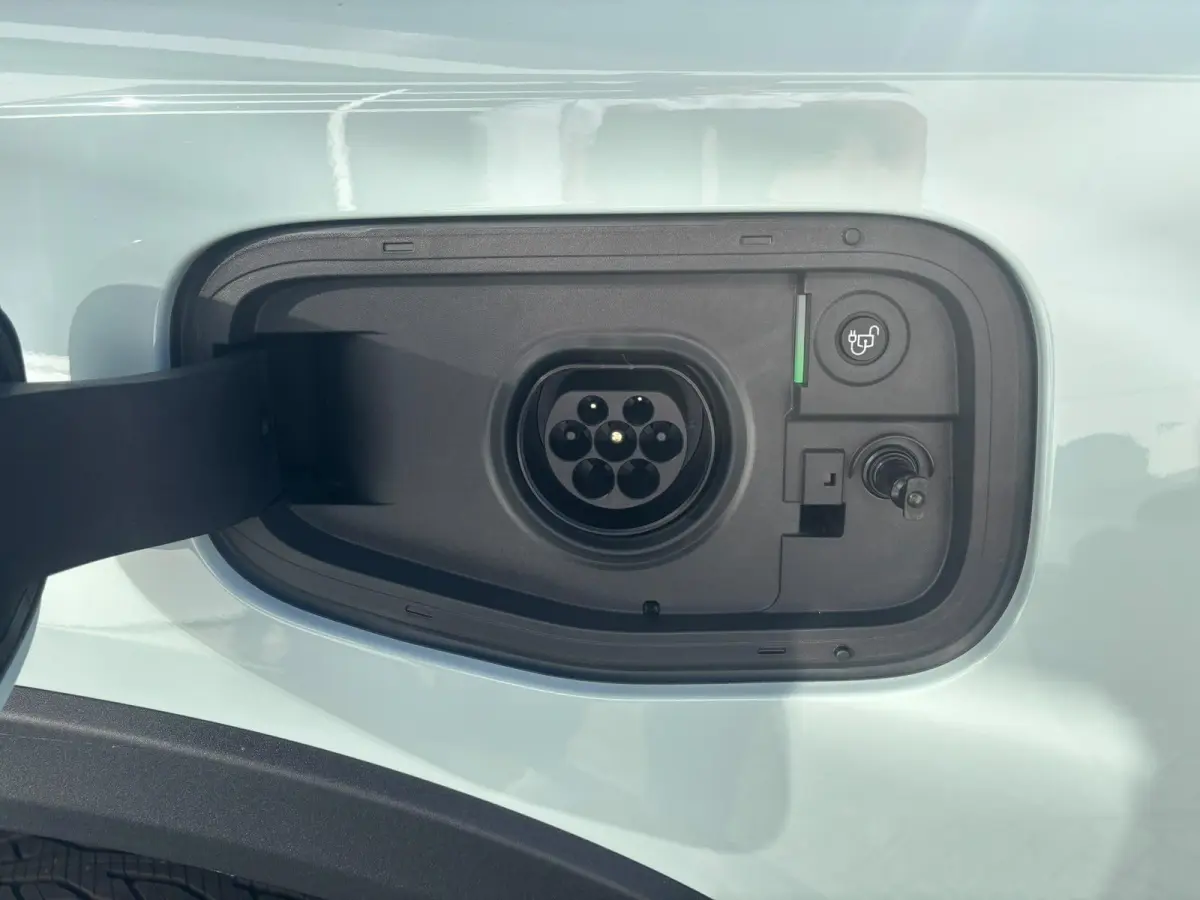 Stormtrak 2.3 PHEV | 278 PK! | 3500 KG Trekvermogen | Adaptief Cruisecontrol | Verwarmde Stuur/Stoelen | 4x4 Aangedreven