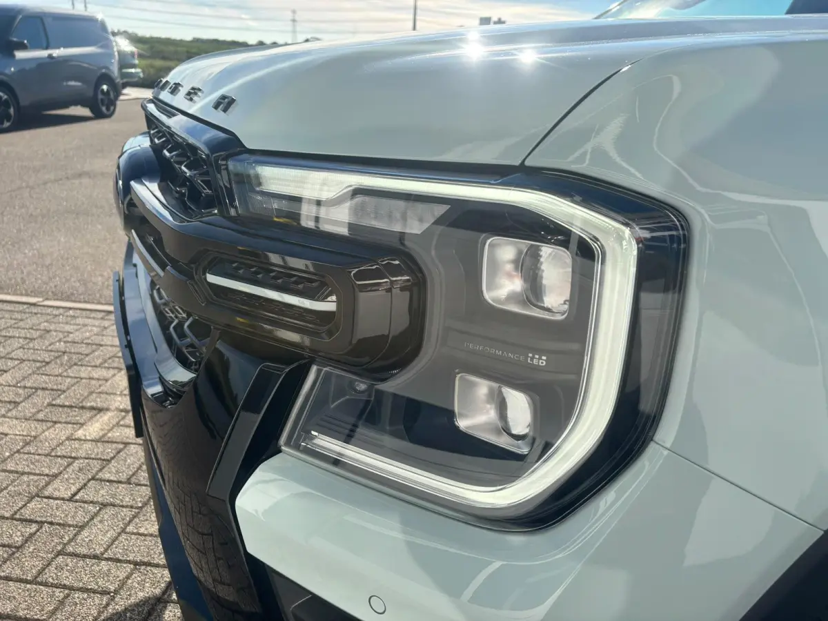 Stormtrak 2.3 PHEV | 278 PK! | 3500 KG Trekvermogen | Adaptief Cruisecontrol | Verwarmde Stuur/Stoelen | 4x4 Aangedreven