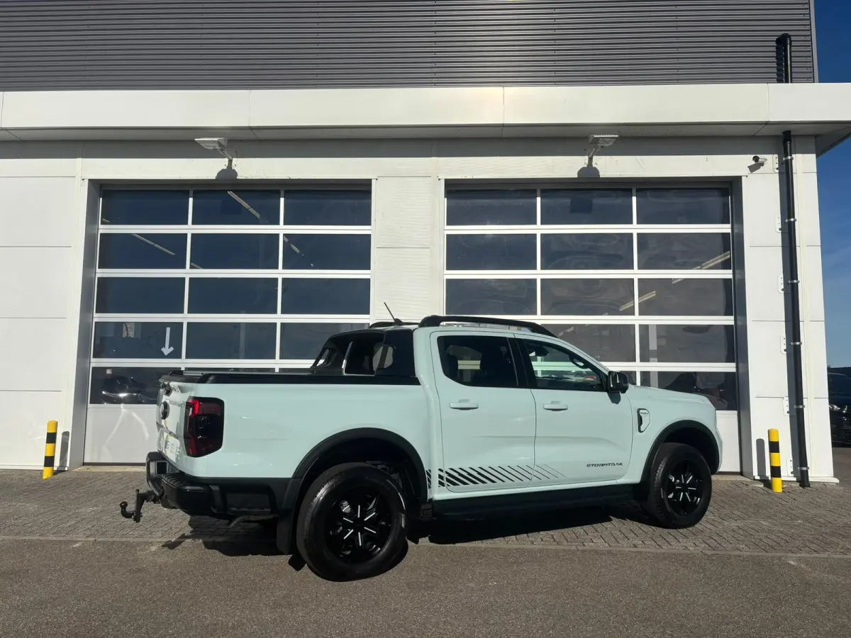 Stormtrak 2.3 PHEV | 278 PK! | 3500 KG Trekvermogen | Adaptief Cruisecontrol | Verwarmde Stuur/Stoelen | 4x4 Aangedreven