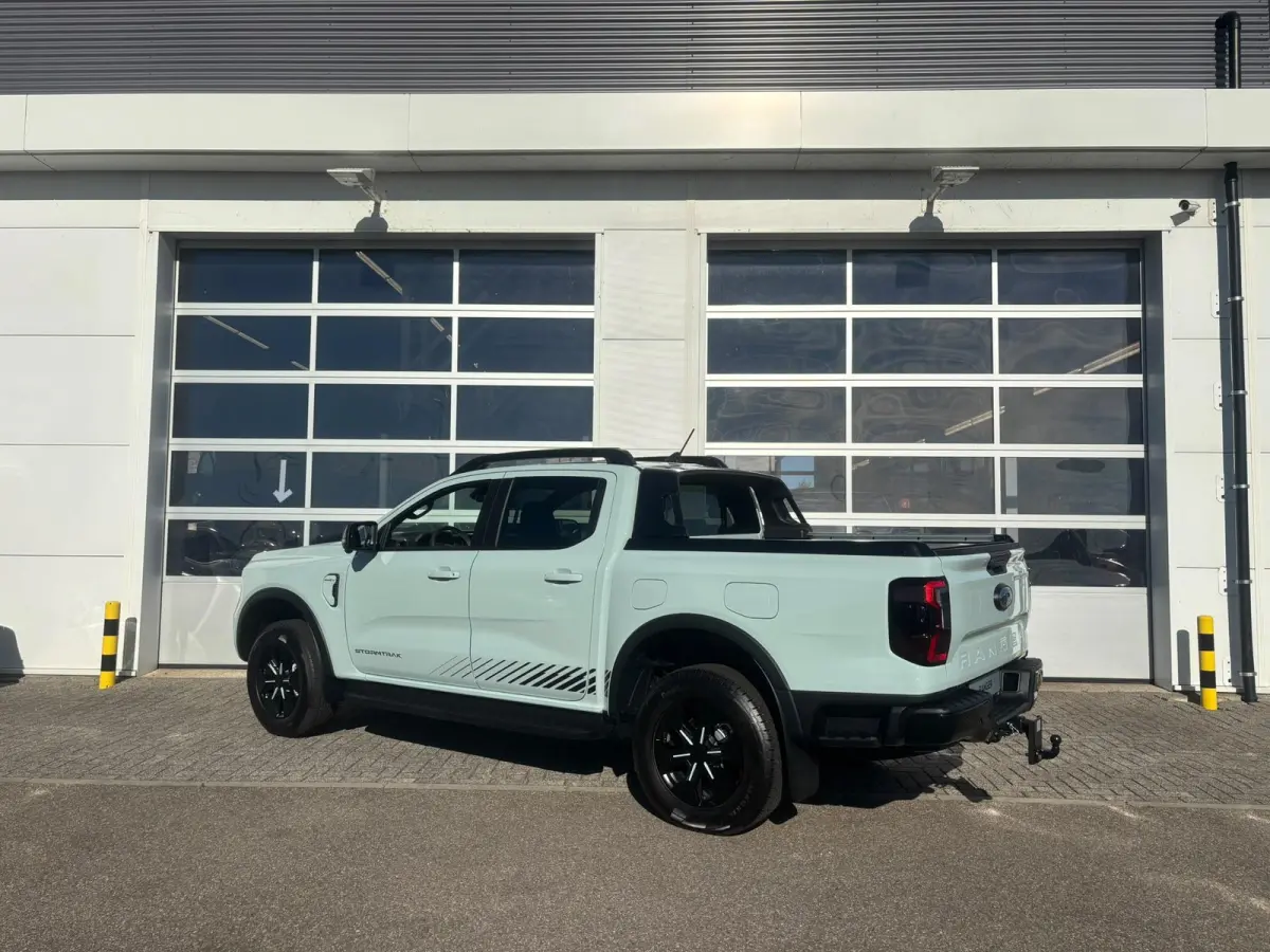 Stormtrak 2.3 PHEV | 278 PK! | 3500 KG Trekvermogen | Adaptief Cruisecontrol | Verwarmde Stuur/Stoelen | 4x4 Aangedreven