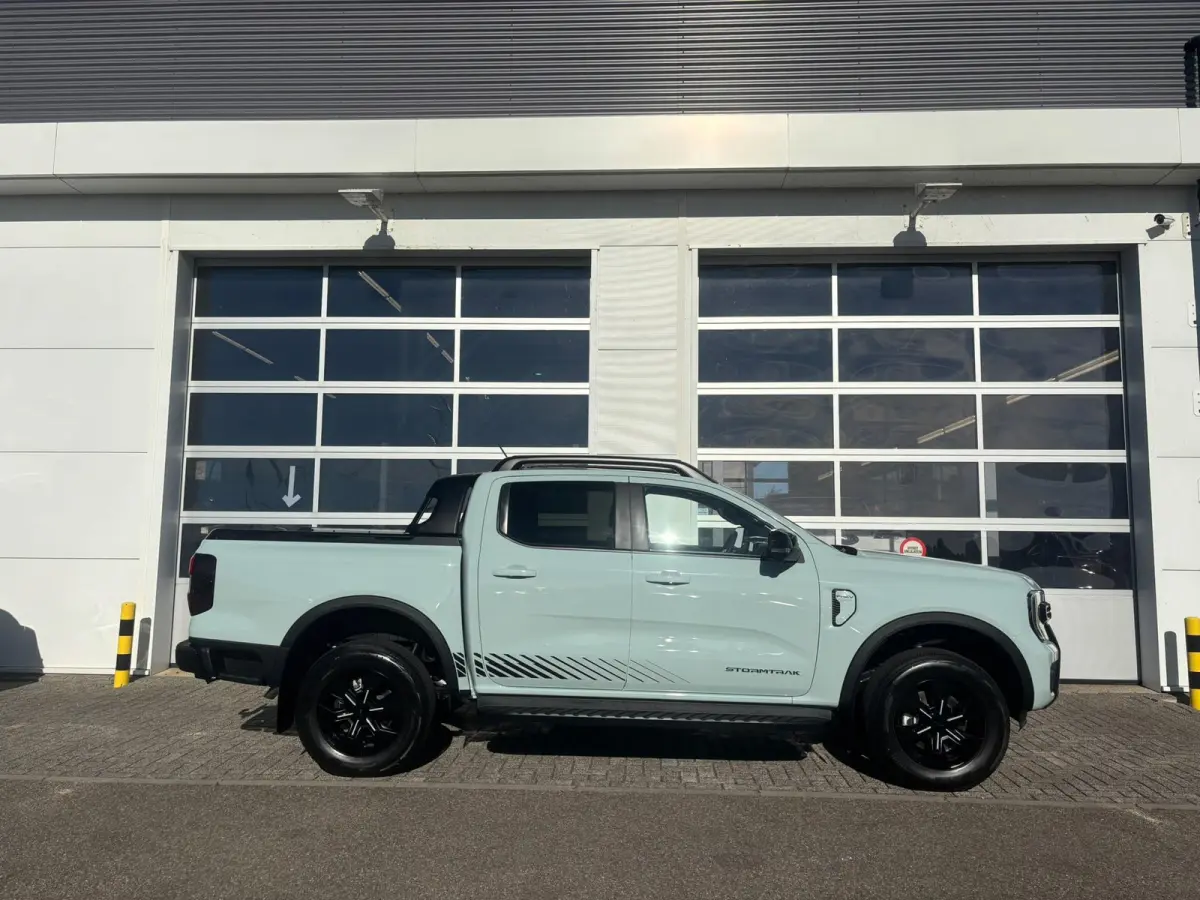 Stormtrak 2.3 PHEV | 278 PK! | 3500 KG Trekvermogen | Adaptief Cruisecontrol | Verwarmde Stuur/Stoelen | 4x4 Aangedreven