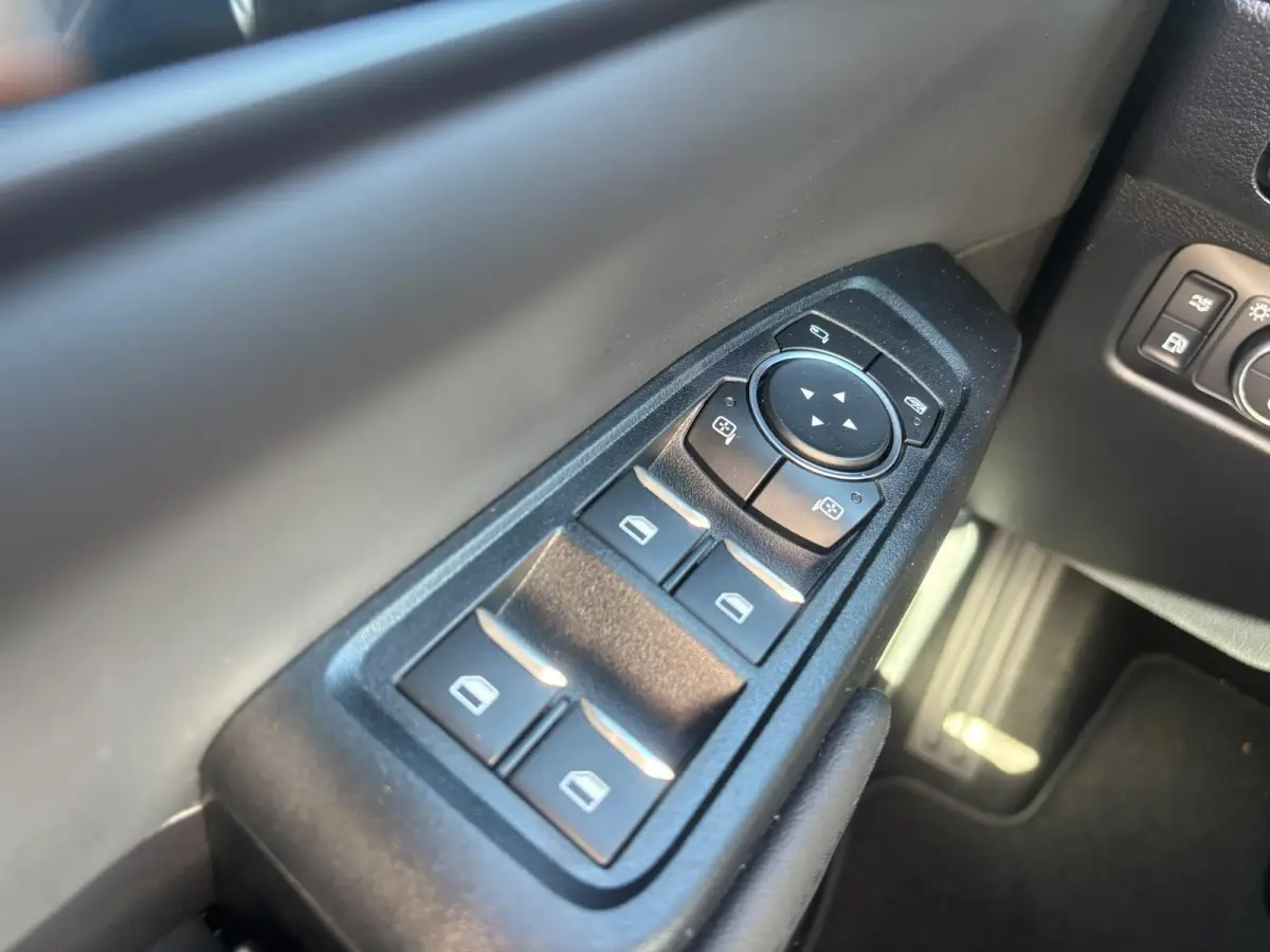 Stormtrak 2.3 PHEV | 278 PK! | 3500 KG Trekvermogen | Adaptief Cruisecontrol | Verwarmde Stuur/Stoelen | 4x4 Aangedreven