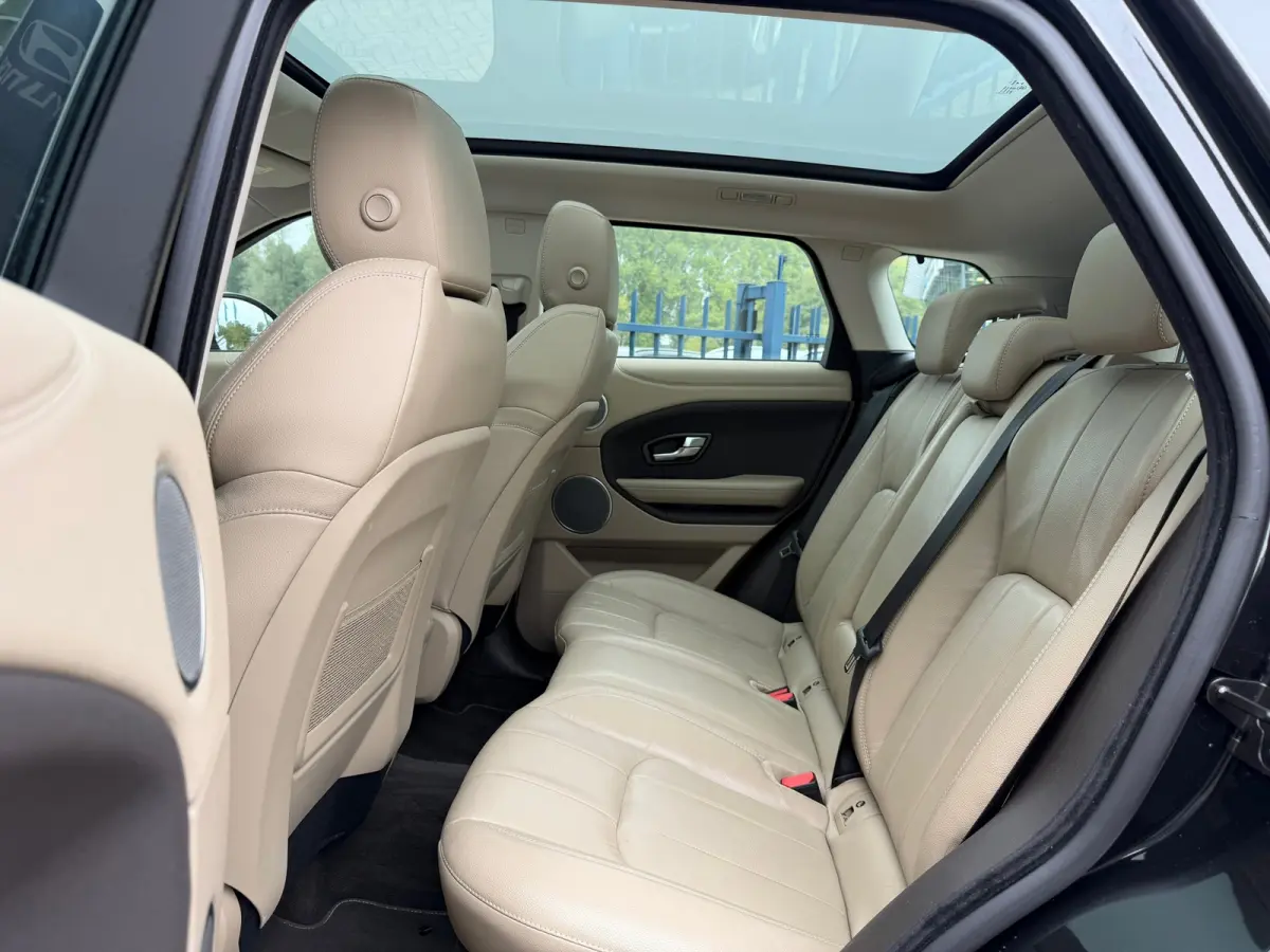 2.0 Si4 Urban Series SE Leer / Pano / Cruise / Carplay / Trekhaak / Stoel verw.