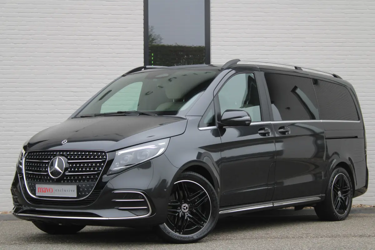 300d / AMG / DC / Exclusive / 4-Matic / Luchtv / Elec Stoel / Burmester / Vol Opties / NIEUWSTAAT
