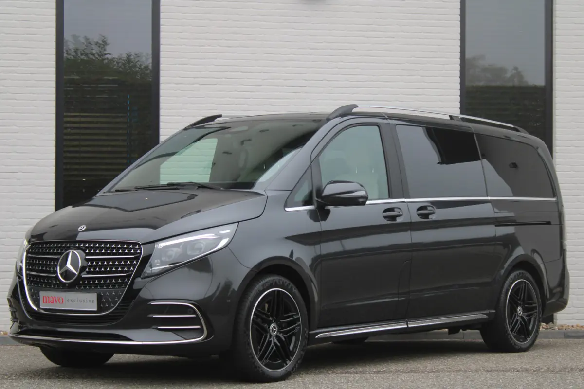 300d / AMG / DC / Exclusive / 4-Matic / Luchtv / Elec Stoel / Burmester / Vol Opties / NIEUWSTAAT