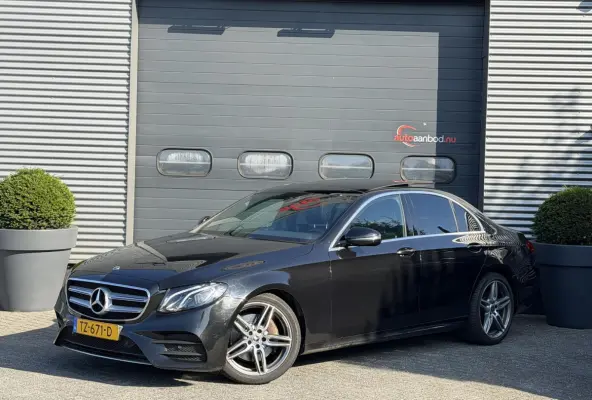 220 d AMG | Panoramadak | Camera | Sfeerverlichting | Navigatie | Stoelverwarming |