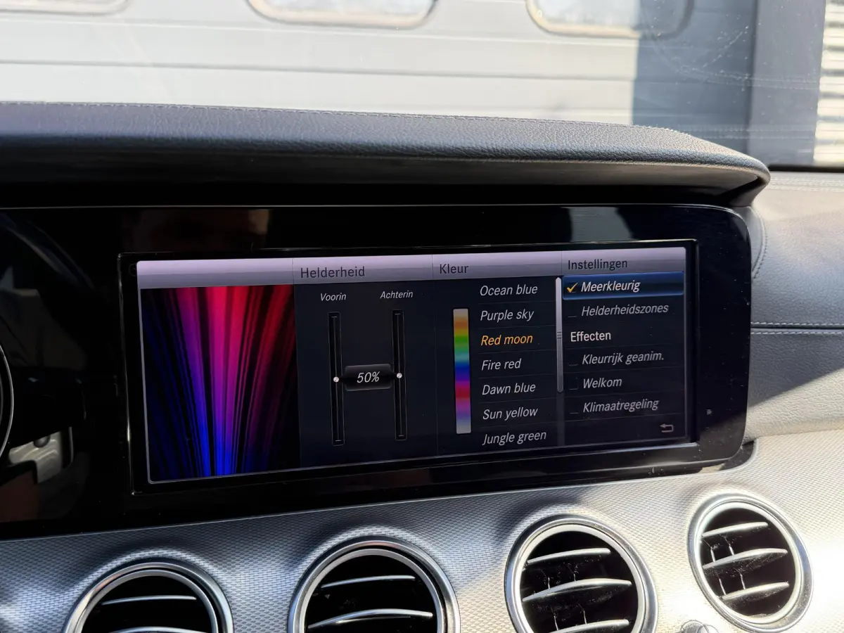 220 d AMG | Panoramadak | Camera | Sfeerverlichting | Navigatie | Stoelverwarming |