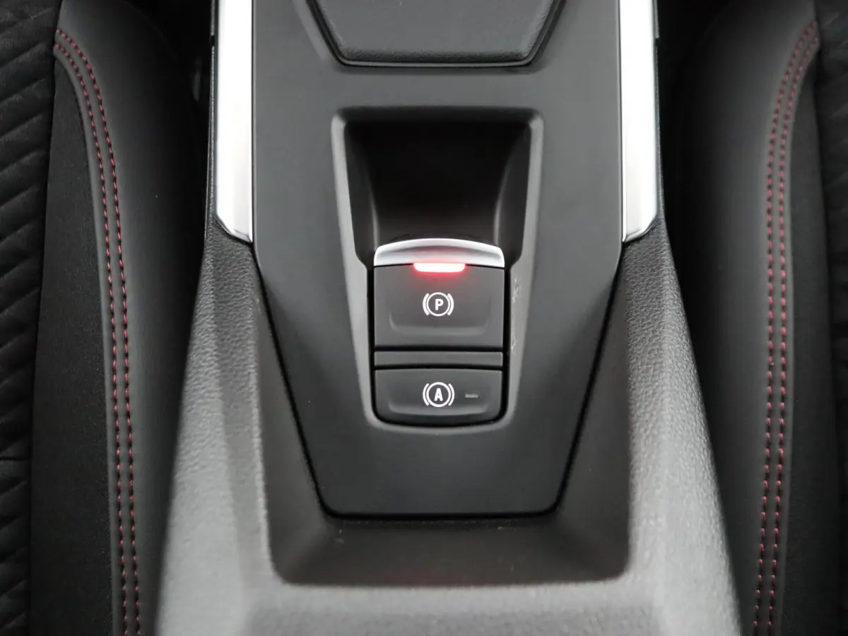 techno full hybrid E-Tech 160 pk | pack winter, safety & parking | all-season banden | verlenging connected services openR link met twee jaar |