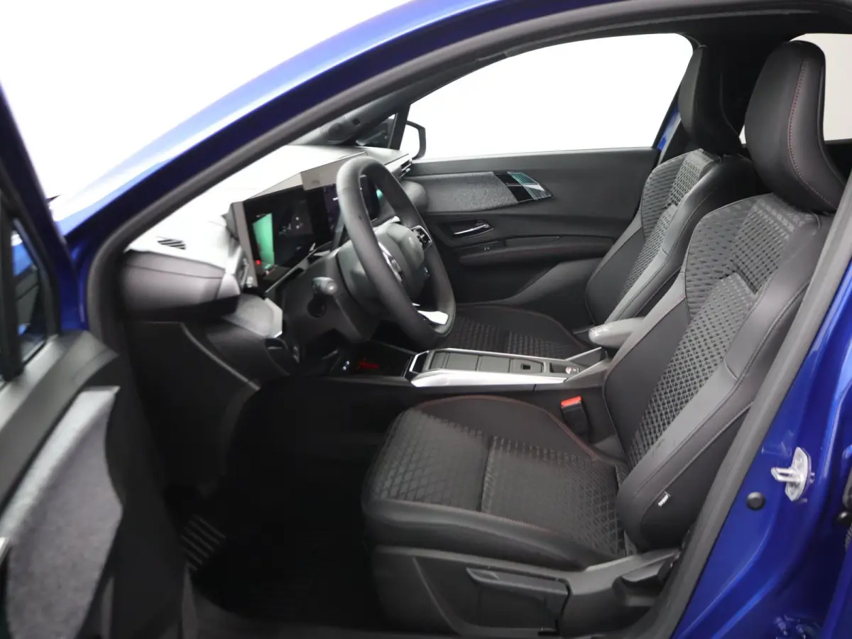 techno full hybrid E-Tech 160 pk | pack winter, safety & parking | all-season banden | verlenging connected services openR link met twee jaar |