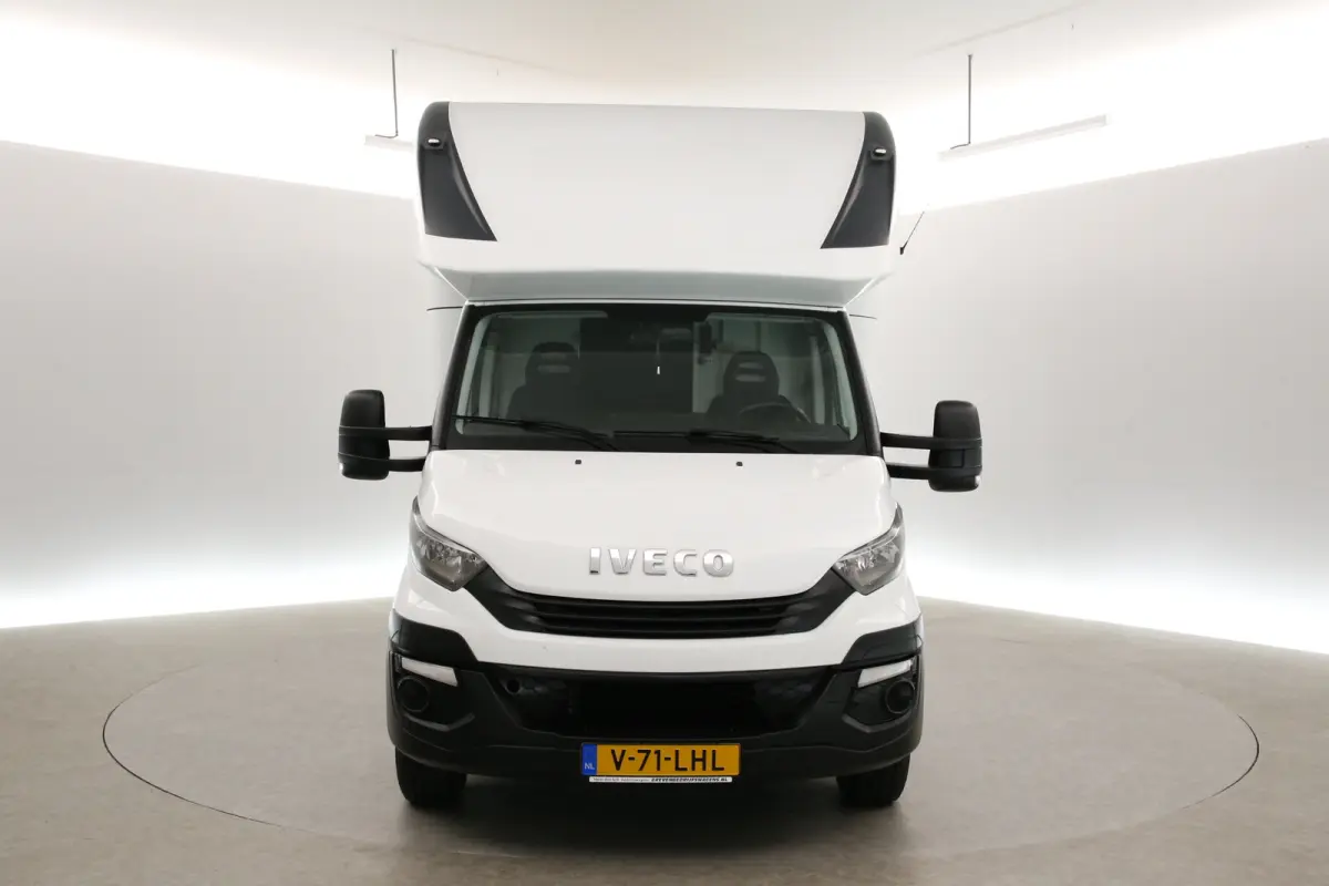 35S14 2.3 410 | Foodtruck | Verkoopwagen | Snackwagen | Eventtruck | Zijdeur | Airco | Camera | Treeplank
