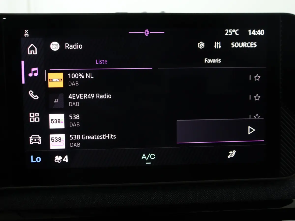techno 150 pk comfort range | pack advanced driving assist | Harman Kardon® premium audio |