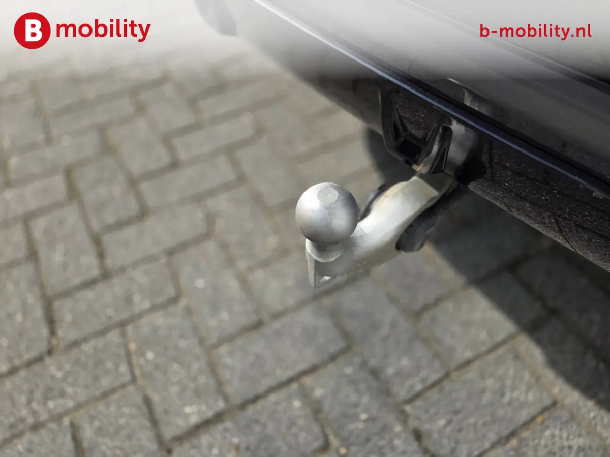 xDrive40i High Executive M-Sport Trekhaak 2700kg | Adaptive Cruise Control | Achteruitrijcamera | DAB | M-Sportremmen
