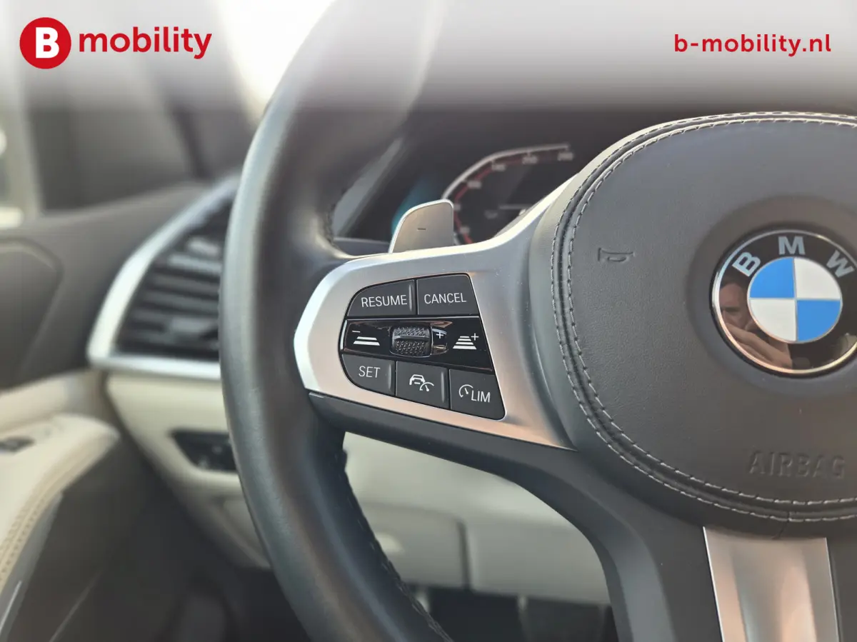 xDrive40i High Executive M-Sport Trekhaak 2700kg | Adaptive Cruise Control | Achteruitrijcamera | DAB | M-Sportremmen