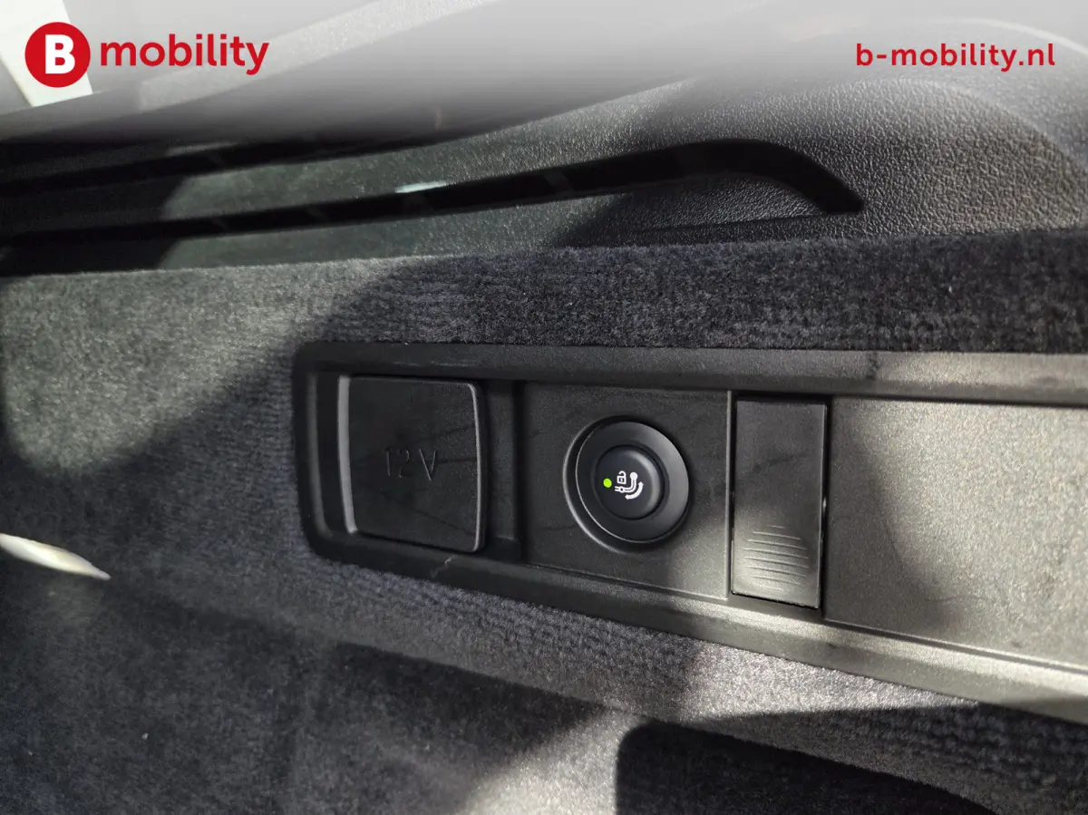 xDrive40i High Executive M-Sport Trekhaak 2700kg | Adaptive Cruise Control | Achteruitrijcamera | DAB | M-Sportremmen
