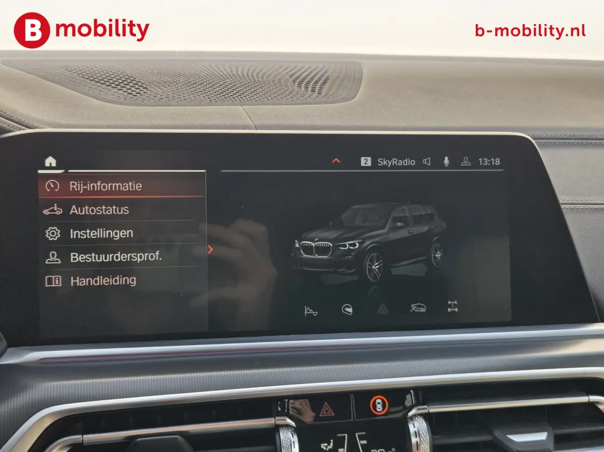 xDrive40i High Executive M-Sport Trekhaak 2700kg | Adaptive Cruise Control | Achteruitrijcamera | DAB | M-Sportremmen