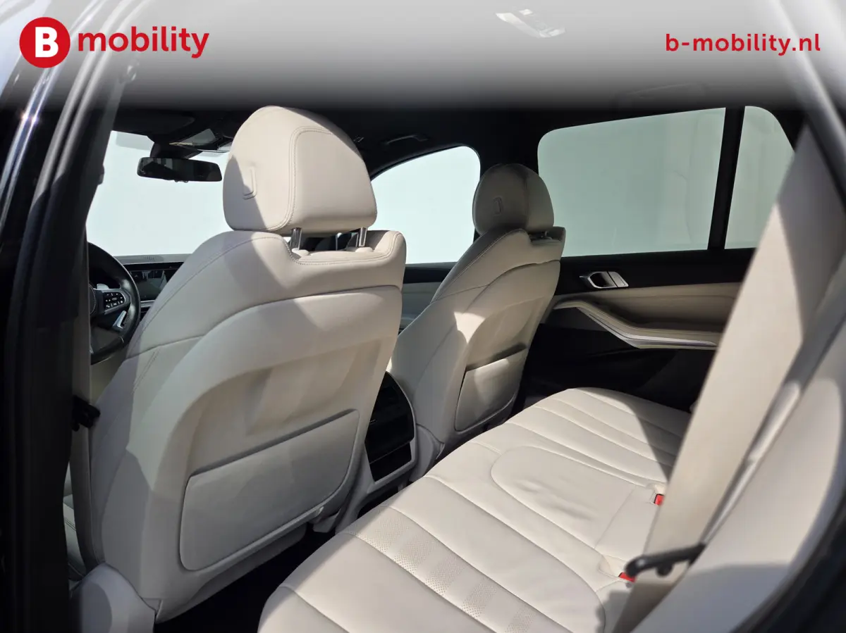 xDrive40i High Executive M-Sport Trekhaak 2700kg | Adaptive Cruise Control | Achteruitrijcamera | DAB | M-Sportremmen