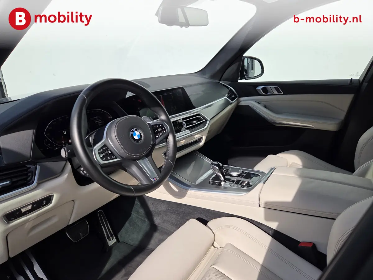 xDrive40i High Executive M-Sport Trekhaak 2700kg | Adaptive Cruise Control | Achteruitrijcamera | DAB | M-Sportremmen