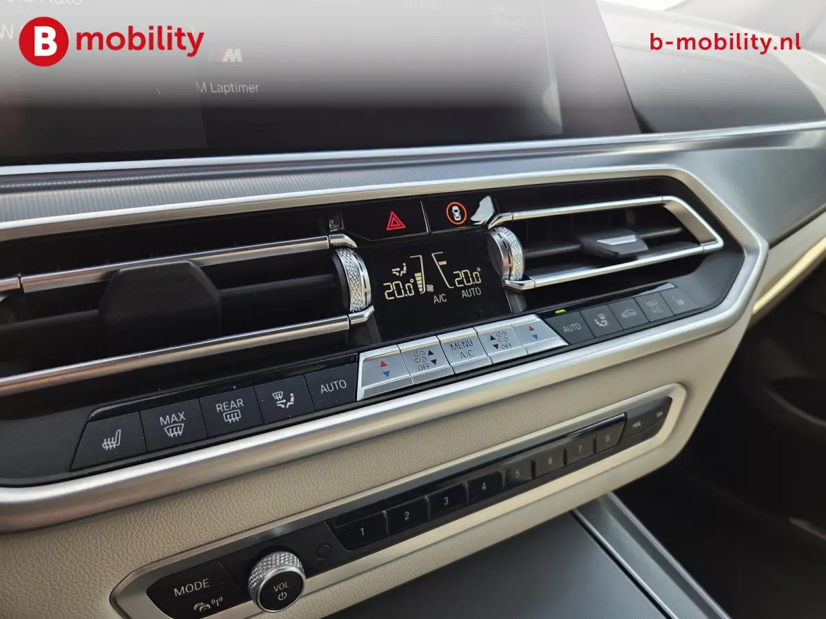 xDrive40i High Executive M-Sport Trekhaak 2700kg | Adaptive Cruise Control | Achteruitrijcamera | DAB | M-Sportremmen