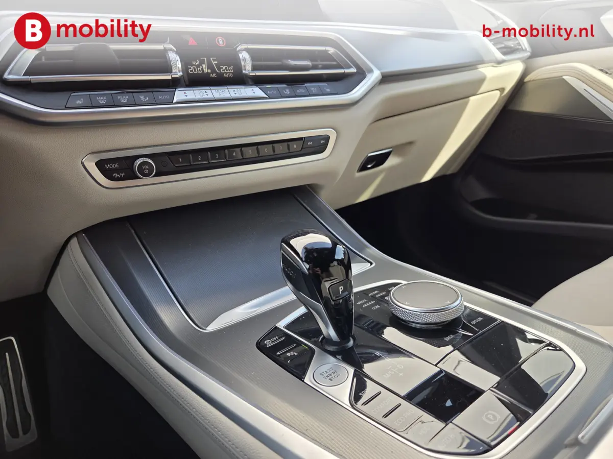 xDrive40i High Executive M-Sport Trekhaak 2700kg | Adaptive Cruise Control | Achteruitrijcamera | DAB | M-Sportremmen