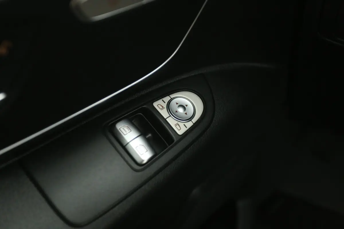 114 CDI Extra Lang | Automaat | Airco | Camera | Cruise | 3 Zits | Carplay | Trekhaak | Navi