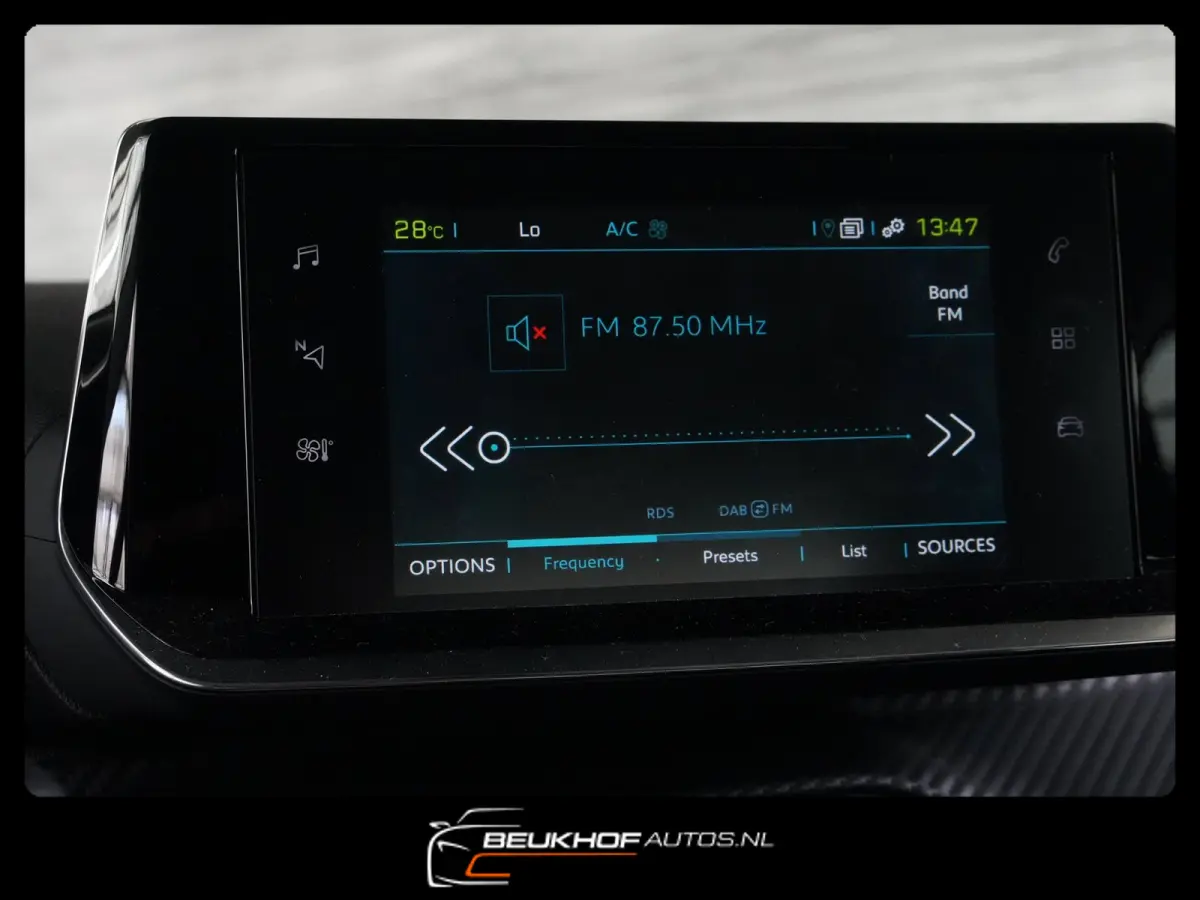 EV Active 50 kWh Carplay Navi Airco Soh 92%