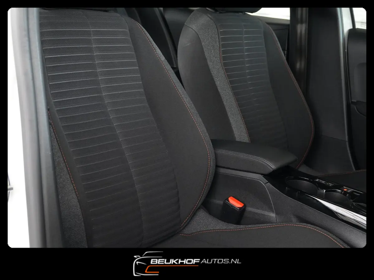 EV Active 50 kWh Carplay Navi Airco Soh 92%