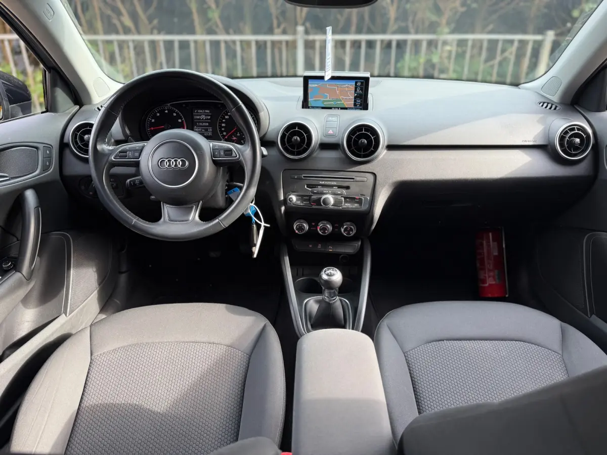 1.0 TFSI|CRUISE/NAVI/PDC/BLUETOOTH/