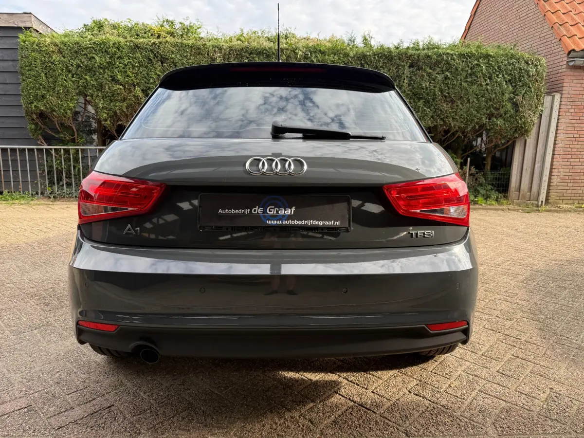 1.0 TFSI|CRUISE/NAVI/PDC/BLUETOOTH/