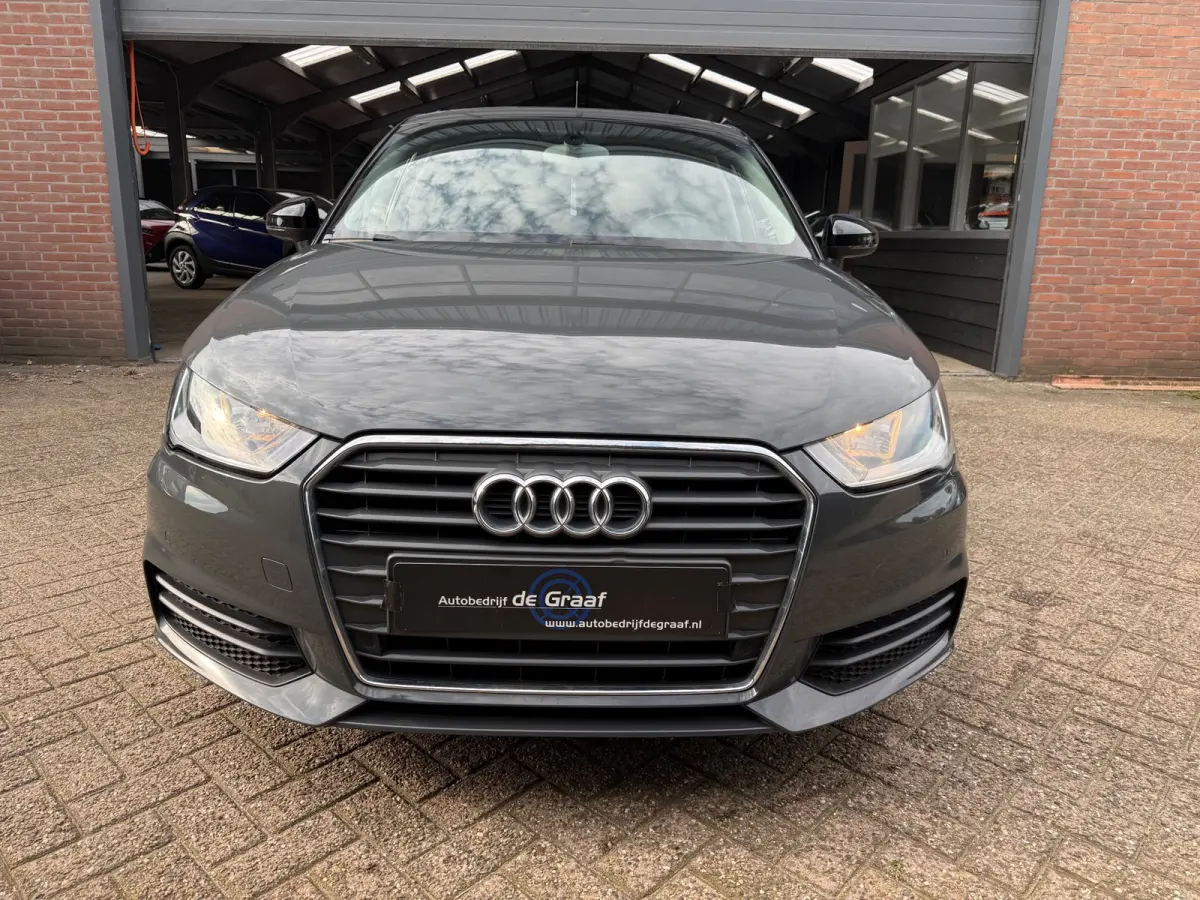 1.0 TFSI|CRUISE/NAVI/PDC/BLUETOOTH/