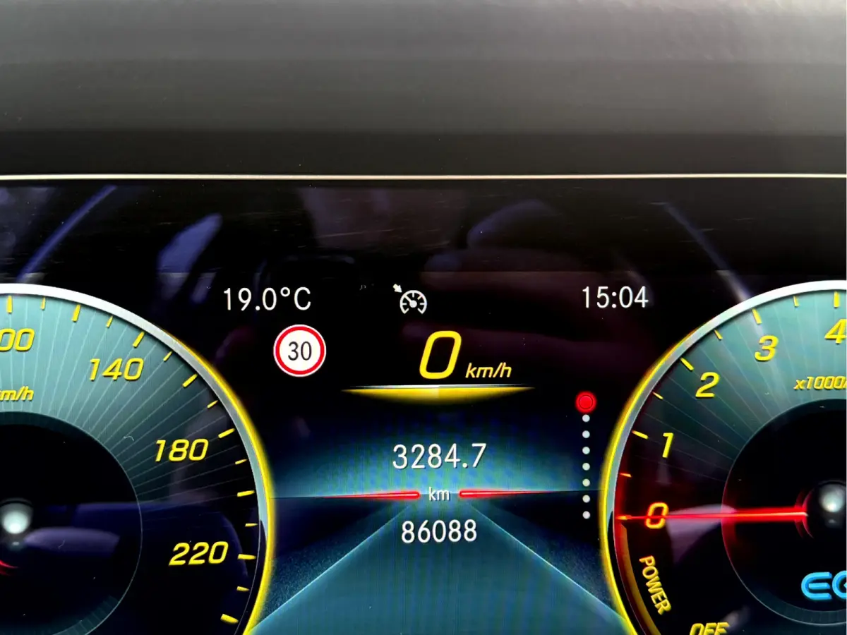 300 e Luxury Line 360 camera, Elek.Trekhaak, Navi